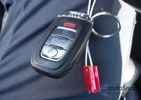 2011 Audi A5 2.0T Premium z USA, uszkodzony, nr VIN WAULFAFR0BA036272